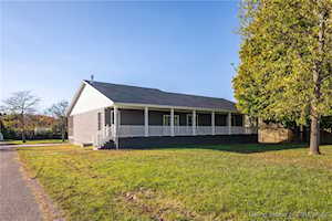 812 S Elm St Scottsburg, IN 47170