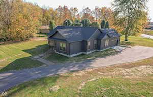 22027 Redding Woods Seymour, IN 47274