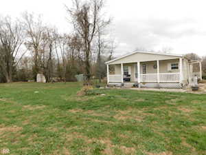 5796 S 200  W Vallonia, IN 47281