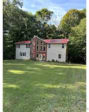 1521 Spindlebrook Ln Scottsburg, IN 47170