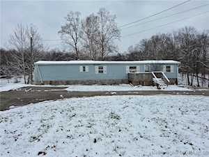 5022 Edwardsville-Galena Rd Floyds Knobs, IN 47119