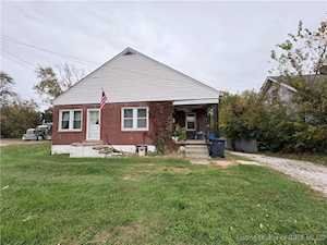 155 N Gardner St Scottsburg, IN 47170