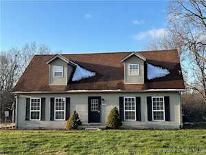 621 Leon Prall Rd Otisco, IN 47163
