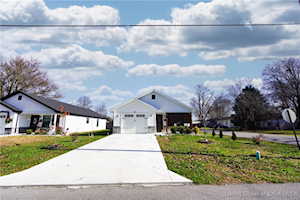 865 S Main St Scottsburg, IN 47170