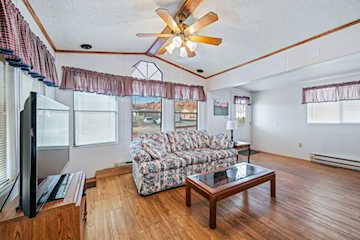 1150 W Red Hills Parkway #66 Washington, UT 84780 home for sale, MLS#25-257093 - Erika Rogers Photo 3