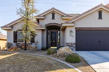 833 W 4100  S St George, UT 84770 home for sale, MLS#25-258602 - Erika Rogers Photo 3