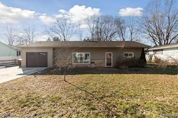 305 W Grand Ave in Mt. Pleasant, MI Photo 3