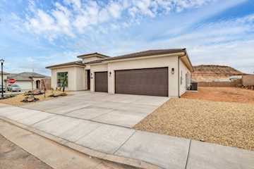 1279 E Libra ST Washington, UT 84780 home for sale, MLS#25-259417 - Erika Rogers Photo 3
