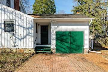 303 E Middle St in Chelsea, MI Photo 4