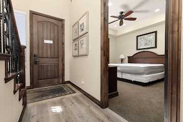 2018 N Pebble Beach DR Washington, UT 84780 home for sale, MLS#25-259540 - Erika Rogers Photo 5