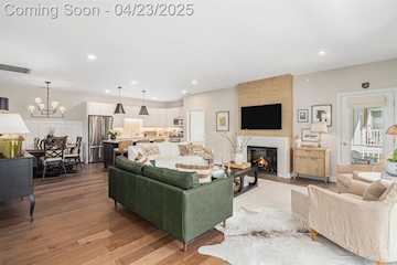 622 Boardwalk Ln in Dexter, MI Photo 3