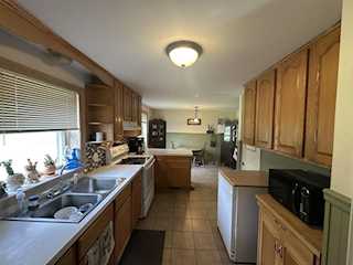 610 S Macomb St in Manchester Vlg, MI Photo 5