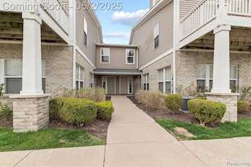 1635 Welland St in Howell, MI Photo 3