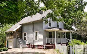 1110 Oak St in Lansing, MI Photo 2