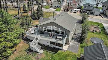3836 Highcrest Dr in Genoa Twp, MI Photo 2