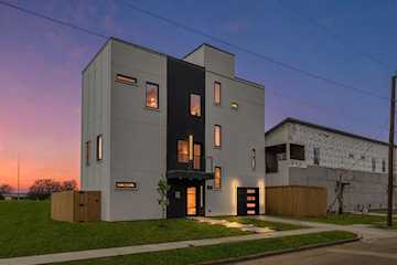 Greysq.com | Premier Real Estate Brokerage for Exceptional Properties Photo 2