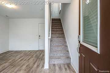 587 Anne Ave in Brighton, MI Photo 3