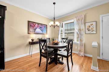 259 Victoria Dr in Dexter, MI Photo 4