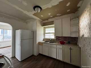 1411 N High St in Lansing, MI Photo 3