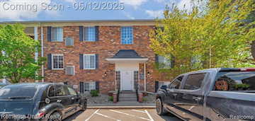 505 W Highland Rd #C13 in Howell, MI Photo 2