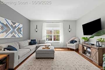 1621 Red Hickory in Howell Twp, MI Photo 5