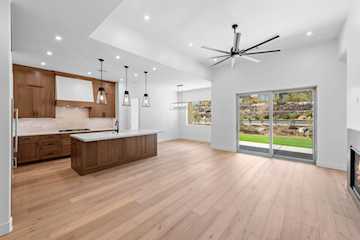 2240 W Sunbrook DR #15 St George, UT 84770 home for sale, MLS#25-261083 - Erika Rogers Photo 4