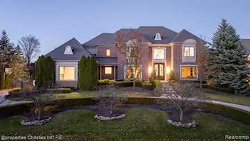 47490 Bellagio Dr in Novi, MI Photo 2