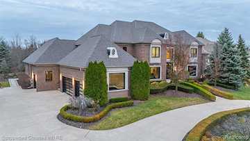47490 Bellagio Dr in Novi, MI Photo 4
