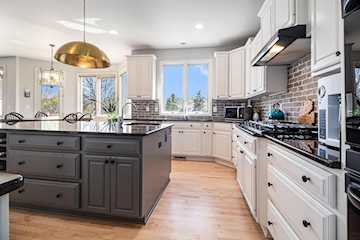 9037 Yorkshire Dr in York Twp, MI Photo 3