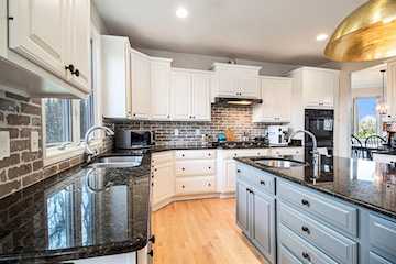 9037 Yorkshire Dr in York Twp, MI Photo 4