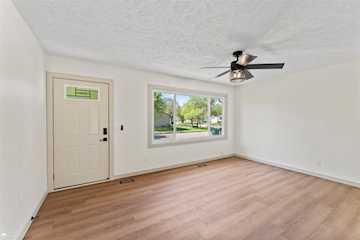 2226 Pollard Rd in Lansing, MI Photo 2