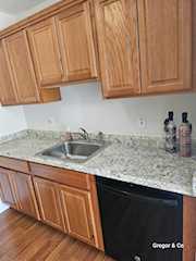 1215 S Maple Rd #203 in Ann Arbor, MI Photo 3
