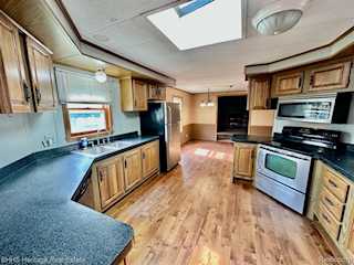1088 Kern Rd in Iosco Twp, MI Photo 5