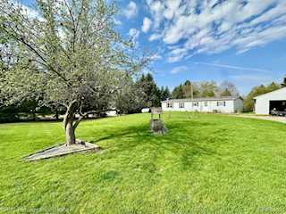 1088 Kern Rd in Iosco Twp, MI Photo 3