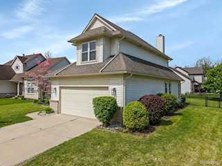 5572 Justin in Ypsilanti Twp, MI Photo 3
