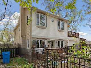 1735 Wickham in Commerce Twp, MI Photo 4