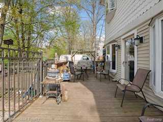 1735 Wickham in Commerce Twp, MI Photo 5