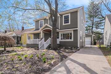 1211 N Blair Ave in Royal Oak, MI Photo 2