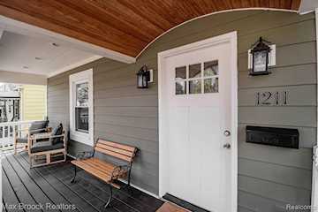 1211 N Blair Ave in Royal Oak, MI Photo 3