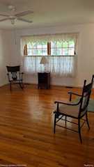 527 Rosemont Ave in Saline, MI Photo 3