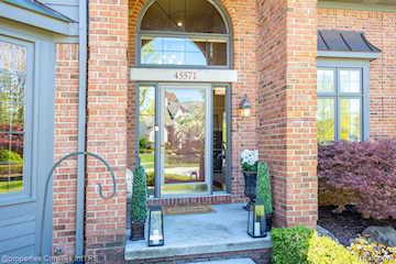 45571 Irvine Dr in Novi, MI Photo 3