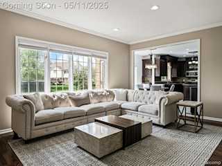 944 Brahms in Troy, MI Photo 5