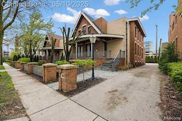647 Ann St in Birmingham, MI Photo 4
