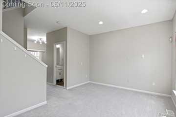 44771 Ellery Ln in Novi, MI Photo 4