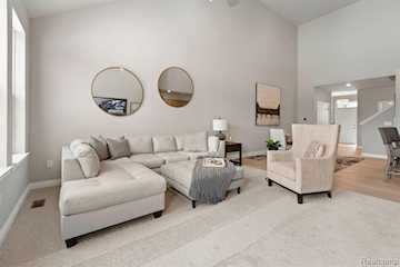 2215 Chase Dr #102 in Hartland Twp, MI Photo 4