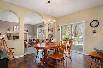 930 NE Mccabe Ave in Ada Twp, MI Photo 3