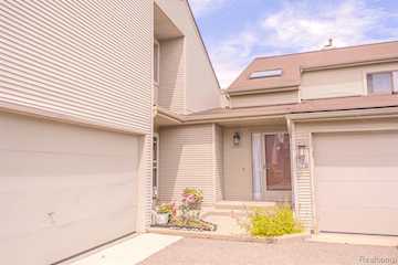 726 Hamilton in Rochester Hills, MI Photo 2