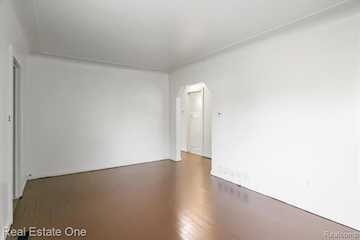 12855 Couwlier Ave in Warren, MI Photo 5