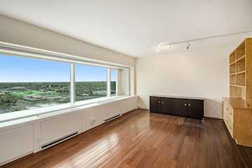 555 E William St #25J in Ann Arbor, MI Photo 5