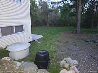 504 Union St in Fenton, MI Photo 5
